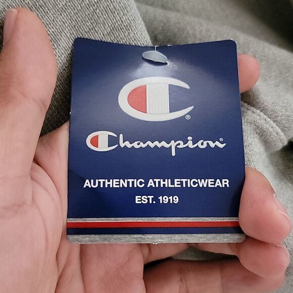 Champion Reverse Weave Classic Logo Fleece Shorts Grey Extra Small XS New - Picture 9 of 9